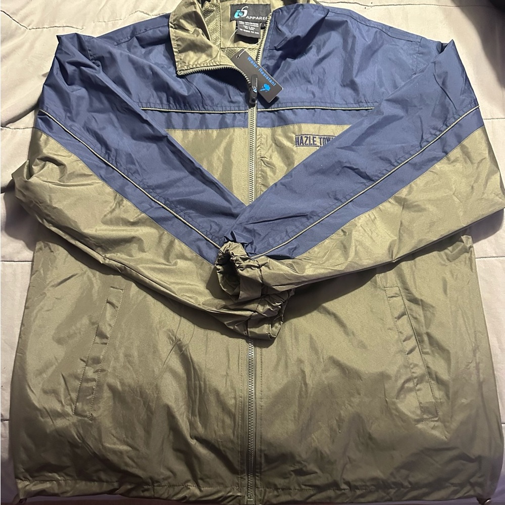 Men’s Full-Zippered Winbreaker/Athletic Style Jacket. Olive & Blue Sz. Large